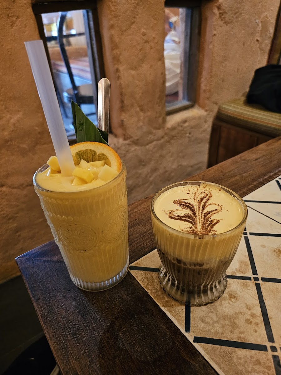 Không gian cafe sân vườn